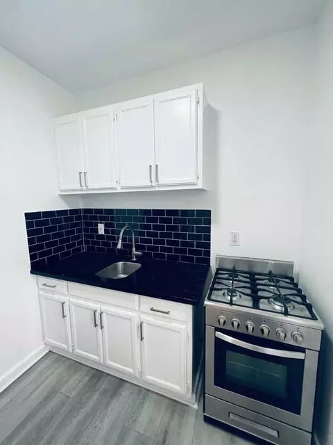 615 S Glendale Ave, Glendale, CA 91205 photo 16