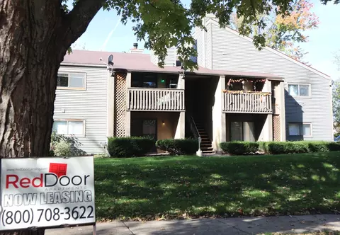 3335 Jonis Cir, Lansing, MI 48906 photo 6