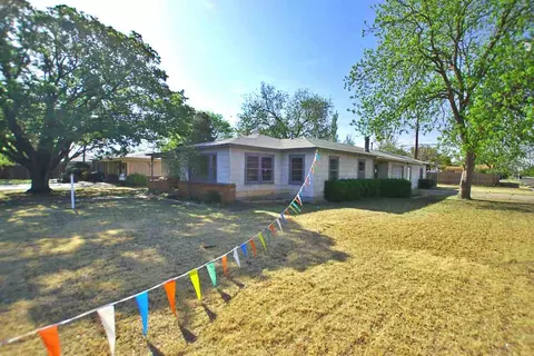 4213 43rd St, Lubbock, TX 79413