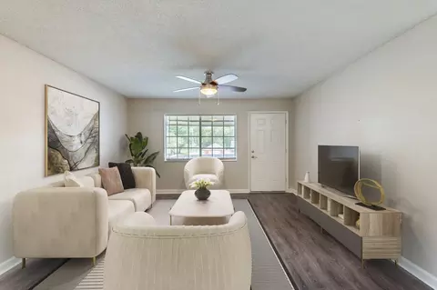 4902 N Macdill Ave, Tampa, FL 33614 photo 2