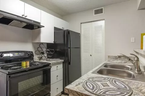 4902 N Macdill Ave, Tampa, FL 33614 photo 33
