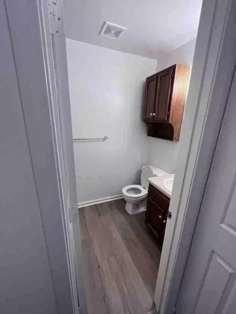 300-332 300-332 Commonwealth Court 2427 Peyton Dr, Charlottesville, VA 22901 photo 8