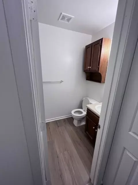 300-332 300-332 Commonwealth Court 2427 Peyton Dr, Charlottesville, VA 22901 photo 8