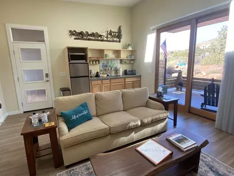 105 Rojo Dr, Sedona, AZ 86351