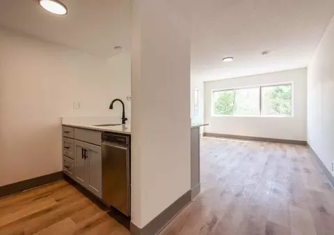 25 Connector Rd, Westborough, MA 01581 photo 6