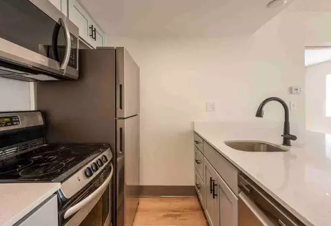 25 Connector Rd, Westborough, MA 01581