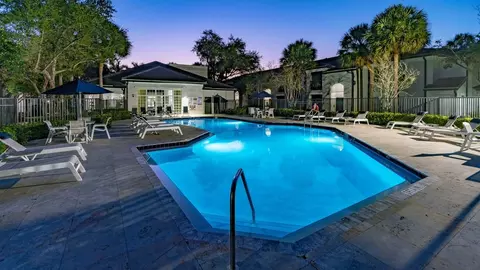 200 Commodore Dr, Plantation, FL 33325 photo 2