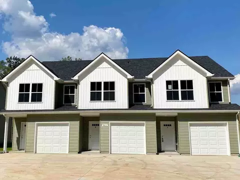 943 Center Rd, Clarksville, TN 37042