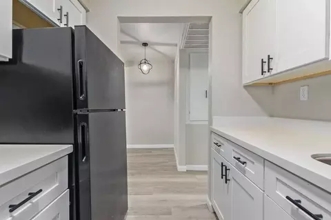 3405 E Pinchot Ave, Phoenix, AZ 85018