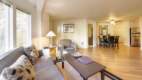 938 110th Ave NE, Bellevue, WA 98004 photo 12