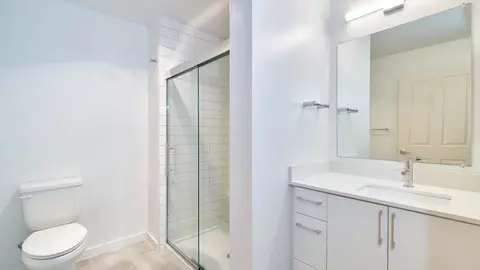 938 110th Ave NE, Bellevue, WA 98004 photo 32