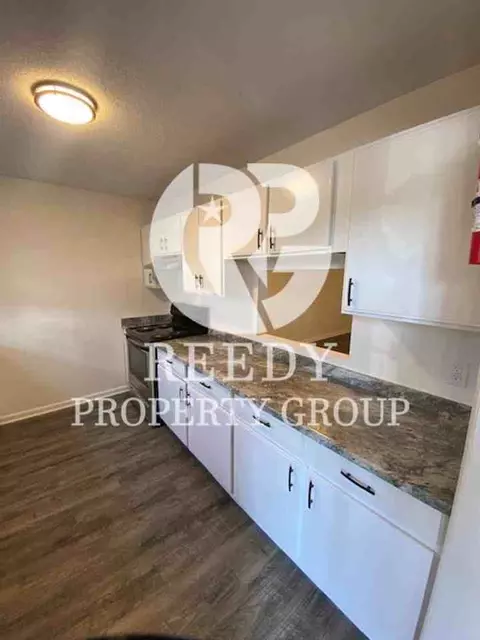 35 Allendale Ln, Greenville, SC 29607