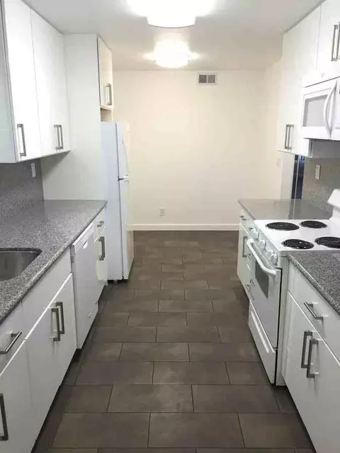 6615 Schmidt Ln, El Cerrito, CA 94530