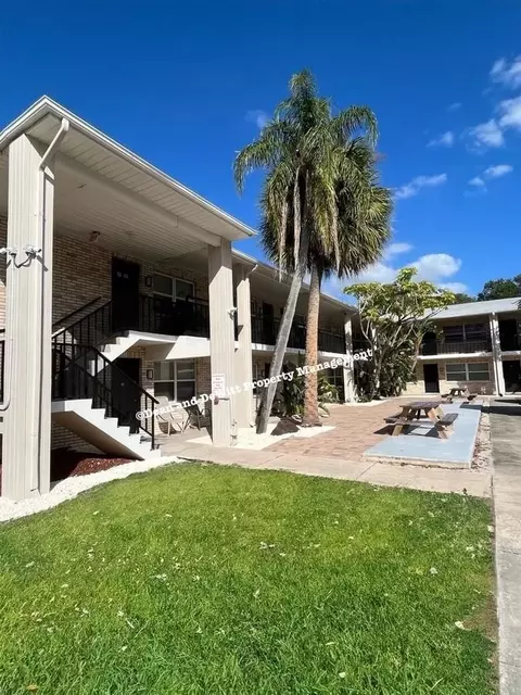 600 Wildwood Way, Clearwater, FL 33756