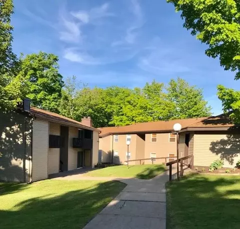 1000 Northland Dr, Marquette, MI 49855