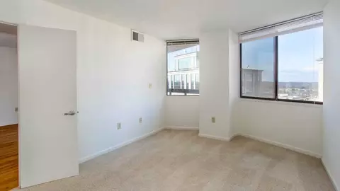 2250 Clarendon Blvd, Arlington, VA 22201 photo 35