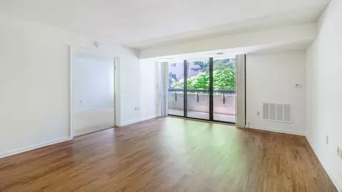 2250 Clarendon Blvd, Arlington, VA 22201 photo 22