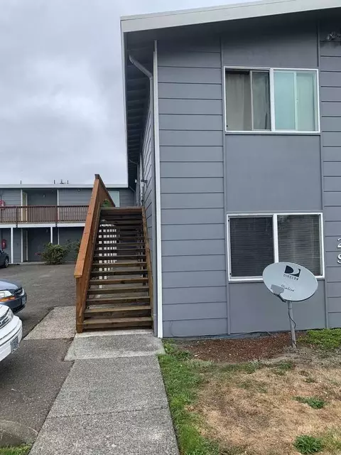 250 S Marple St, Coos Bay, OR 97420