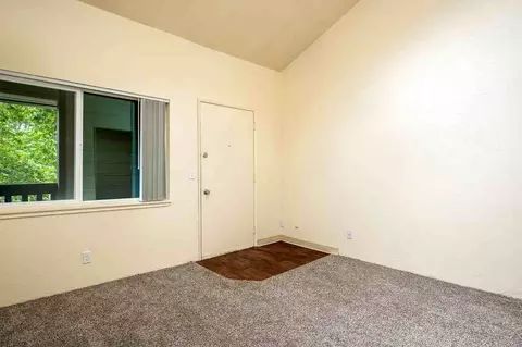 451 W Broadway, Eugene, OR 97401 photo 7