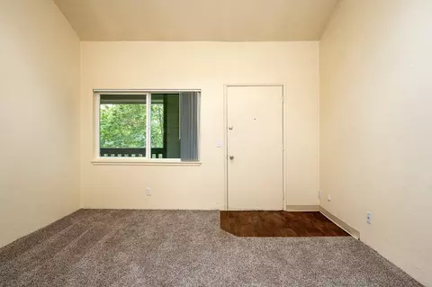 451 W Broadway, Eugene, OR 97401 photo 8