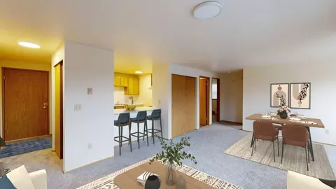 816 NE 43rd St, Seattle, WA 98105