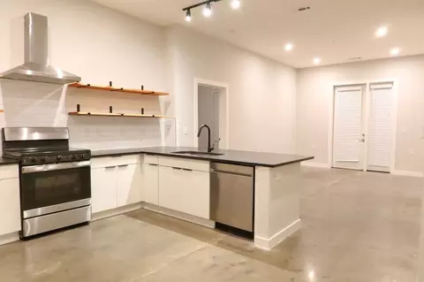 677 Vernon Ave, Nashville, TN 37209