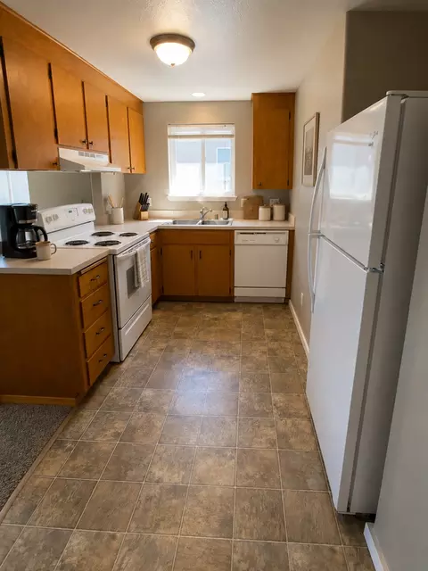 606 Eastgate Dr, Prosser, WA 99350