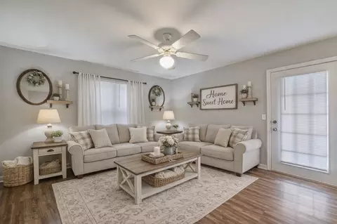 7 Homestretch Ln, Crawfordville, FL 32327