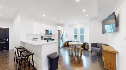 188 Ash St, Waltham, MA 02453