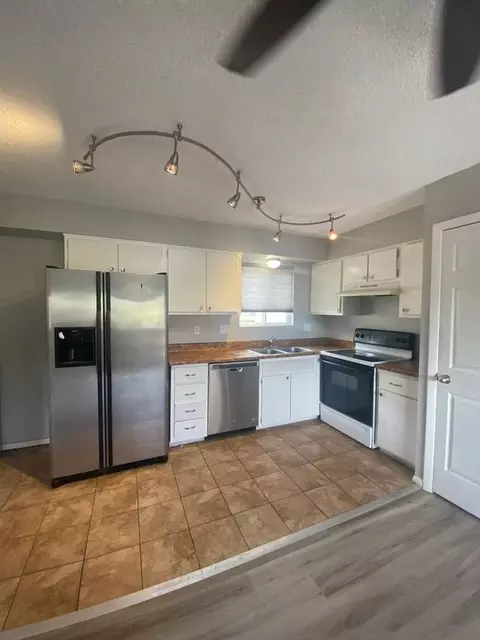 2030 W Yampa St, Colorado Springs, CO 80904