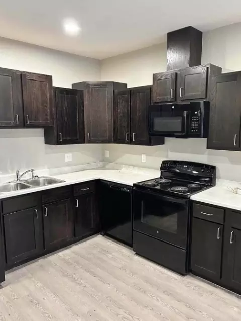 500 Industrial Ave, Grinnell, IA 50112 photo 5
