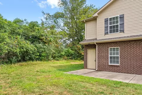 378 Mcgee Ct, Clarksville, TN 37040