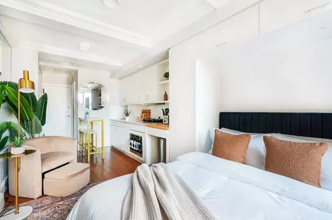 141 E 33rd St, New York, NY 10016