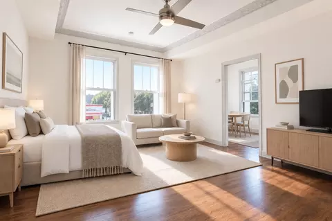 808 S Hobart Blvd, Los Angeles, CA 90005