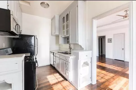 808 S Hobart Blvd, Los Angeles, CA 90005 photo 10
