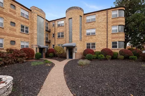 5835 Lindenwood Ave, Saint Louis, MO 63109