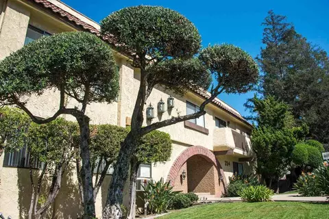 334 Monterey Rd, South Pasadena, CA 91030