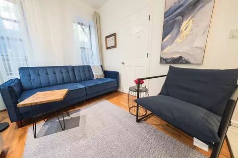 200 E 11th St, New York, NY 10003