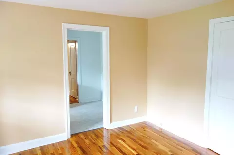8210 Greenwood Ave, Takoma Park, MD 20912
