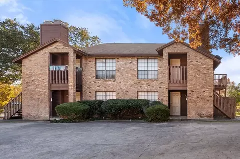 406 E Denton Dr, Euless, TX 76039