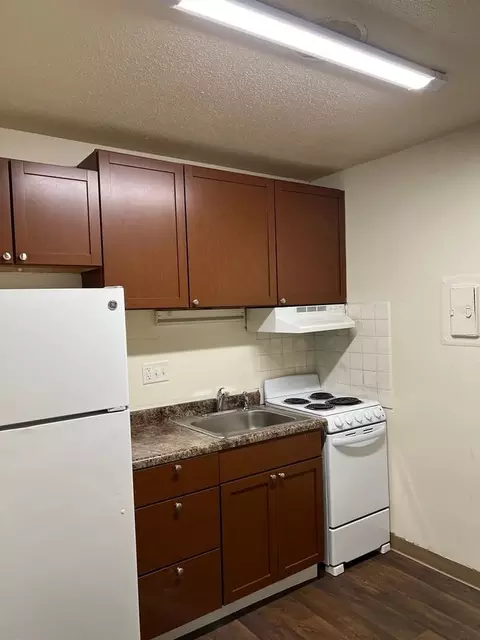 701 711801 Loomis Ave, Des Moines, IA 50315