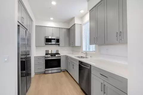 221 N Mountain Ave, Ontario, CA 91762