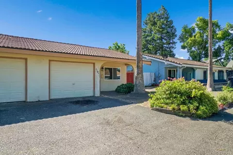 4206 Casa Blanca Ln, Carmichael, CA 95608