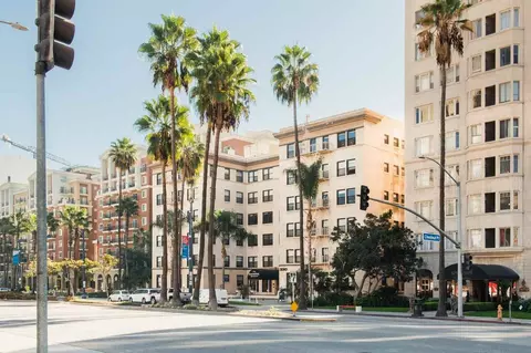 330 W Ocean Blvd, Long Beach, CA 90802