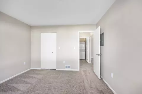 1513 Hidden Creek Circle Dr NE, Grand Rapids, MI 49505 photo 13