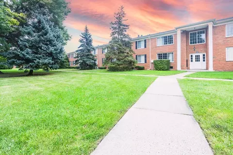 4560 15 Mile Rd, Sterling Heights, MI 48310 photo 20