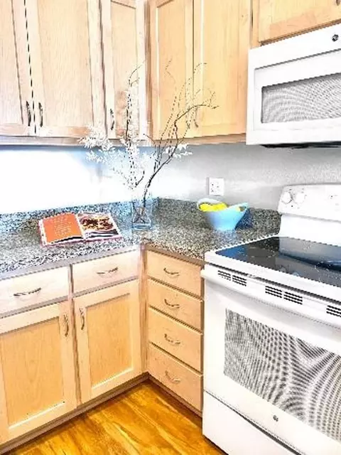 2000 S Delaware St, San Mateo, CA 94403 photo 20