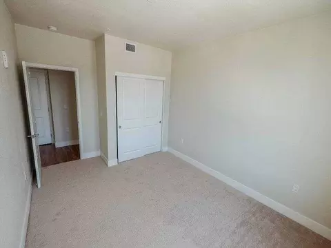 2000 S Delaware St, San Mateo, CA 94403 photo 7