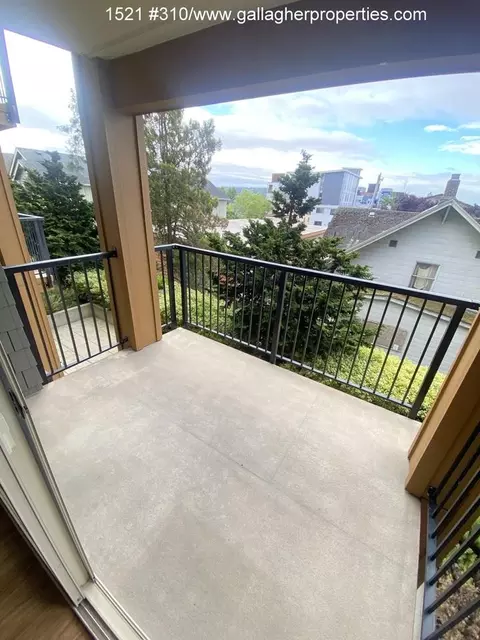 1521 NW 54th St, Seattle, WA 98107