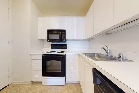 5035 S East End Ave, Chicago, IL 60615